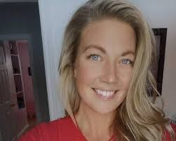 Sonja Amos's Instagram, Twitter & Facebook