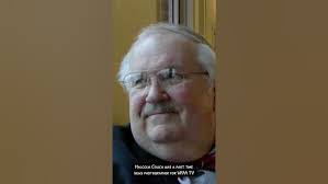 Malcolm Couch's Instagram, Twitter & Facebook