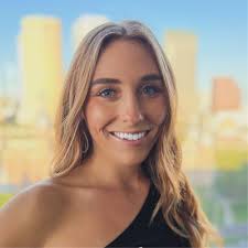 This past Saturday, November 18th I had the opportunity to sit in the press  box for the Tampa Bay Lightning and take part in post-game confrences