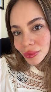 Consigue una mirada de impacto con ✨Brow Lamination Up to 24 hours ✨de  @lorealparis. Te cuento por qué a mí me ha gustado: 👇🏼👇🏼, 🌟fija  suuuper bien, 🌟no deja grumos ni residuos blancos , 🌟tiene efecto ...