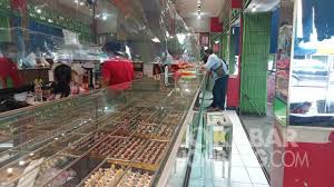 Gaji di toko emas gadjah : Harga Emas Hari Ini 22 Februari 2021 Di Jombang Turun Kabar Jombang