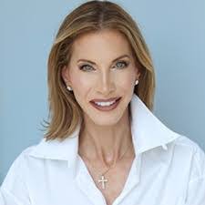 Lisa Lamping's Instagram, Twitter & Facebook