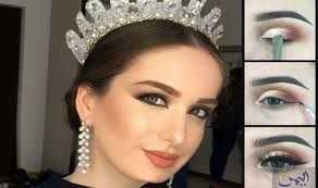أساليب تطبيق مكياج عروس خفيف بألوان الربيع Ear Cuff Crown Jewelry Earrings