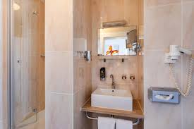Wir hatten damals nicht viel geld aber wir wollten ein haus mit naturmaterialien und für mindestens 30 jahre dort leben. The Best Addresses For Hotels Accommodation In Gelsenkirchen There Are 139 Results For Your Search Infobel Germany