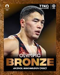 United World Wrestling 添加了1 张新照片...