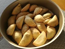 Blette Oignon Huile D Olive Jus De Citron Farine Levure Chimique Beurre Yaourt A La Grecque Sel Poivre Pignons Oeuf