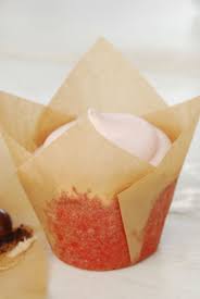 In another bowl add the egg yolks, the 2/3 cup of sugar, vanilla extract and beat with a mixer on high speed until the mixture is thick and pale. Strawberries N Cream Cupcake From Magnolia Flour They Just Had Their Grand Opening Cupcake Cakes Strawberries And Cream Favorite Recipes