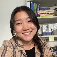 Nadine Lloyd's Instagram, Twitter & Facebook