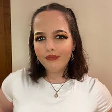 Linda Javens's Instagram, Twitter & Facebook