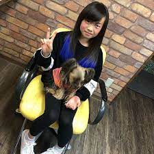 third eye420 instagram ショータイムに合わせて生徒ちゃんがカラーしに来てくれました 今回 人生初のブリーチ ヘアマニキュアツートンカラー パパママに感謝だね 校長先生にもw 2日経って今日見たけどむっちゃ綺麗 ball exercises exercise ball