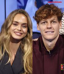 Ha regalato il polsino al bimbo che avevano inquadrato 😍♥️🥰 Jannik non ho  parole…