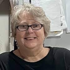 Kris Scheller's Instagram, Twitter & Facebook