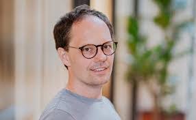 Thomas Ekman's Instagram, Twitter & Facebook