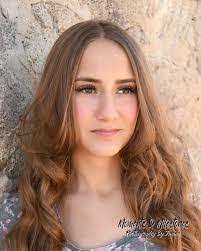 Robin Martindale's Instagram, Twitter & Facebook