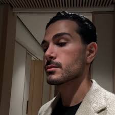 Bennedikt (@bennedikt26)