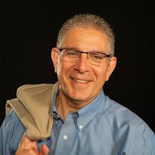 As many of you may know, today was WLNS Sheri Jones' last day at the anchor  desk for 6 News after 37 years of bringing you the news. In her honor, 6