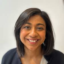 Noreen Grant's Instagram, Twitter & Facebook