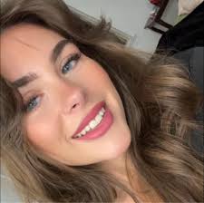 Eli Manning meeting Arch Elisha Manning for the first time.