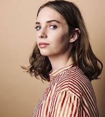 Maya Hawke Celebrities Prom Hair Updo Elegant Celebrities Female