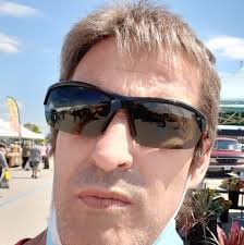 Just got Radtel RT-880 and it is unrensponsive with partial display…  Nothing I tried works. I dont have programing cable and I am