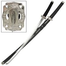 This Is The Japanese Legend Of The Dragon Samurai Katana Sword The Blade Of The Sword Measures 26 75 Inches And Has Been Katana Swords Japanese Legends Sword