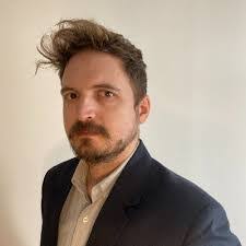 Derrick Rowe's Instagram, Twitter & Facebook