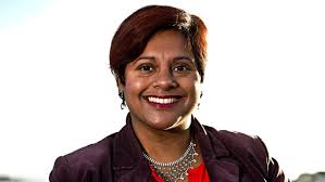 Maria skriver bok om von Sydows brevskatt