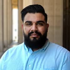 Jack Castaneda в X: „At the @ucla game with @A_Cali #toughloss but thanks  for the free tickets @HelpfulHonda #randomactofhelpfulness  http://t.co/itRN089nfO“