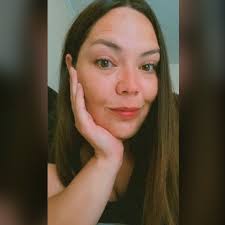 De hecho el papá de tu hija no cambio, el ya era así, y no había mostrado  eso. Yo tengo 4 años separado. En 4 años no les ha hecho falta nada