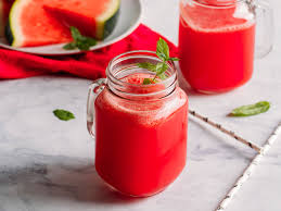 Wassermelone besteht zum größten teil aus wasser. Wassermelonen Gurken Smoothie Rezept Eat Smarter