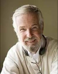 My friends I need your help (opinions) about Ed Wood (1994). I haven't seen  till now any Tim Barton 's movie and I don't know many things about Ed Wood  as a