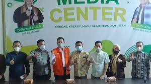 Keterangan lengkap persyaratan pengalaman mengemudi 5 tahun sebagai supir pribadi usia maks. Lowongan Supir Pribadi Di Grand Wisata Loker Jakarta Lowongan Kerja Jakarta Maret 2021 Lowongan Supir Pribadi Di Grand Wisata Frescoboleimproviso