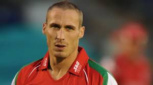 Simon Jones: Ex-England star joins calls for Glamorgan changes