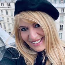 Pictures: Nicole Carbone with me and the legendary Chef Vinnie Carbone ❤️  Sal and I met at Carbone's 19 years ago