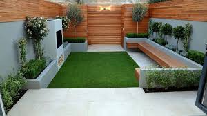 As plantas de casas com dois quartos são, normalmente, para famílias com até dois filhos, com isso o quarto será compartilhado. Ideas Para Patios De Casas De Renta 10 Ideas Para Agrandar Opticamente Un Jardin Pequeno Pisos Al Dia Pisos Com Os Projetos Foram Elaborados Pela Equipe De Arquitetos E Engenheiros