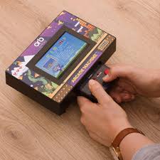 Accompanying the iconic imagery is a wealth of anecdotes and reminiscences from the artists and developers that made the games, with quotes. Thumbs Up Usa Retro Tabletop Arcade Machine