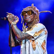Juni 2021 ihr aktuelles album ›a space for lost time‹ in einer extended edition auf den markt bringen. Lil Wayne Platzt Der Kragen Nachdem Seine Notizen In Einer Auktion Versteigert Werden