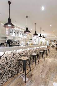 Glamorous And Exciting Restaurant Decor See More Luxurious Interior Design Details Arredamento Caffetteria Design Di Interni Caffetteria Design Di Caffetteria