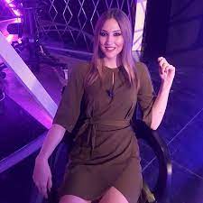 Övül özbay spiker camiasının yeni yüzlerinden. Ekranlarimizin En Guzel Kadin Spor Spikerleri Bildiyesoyluyorum Com