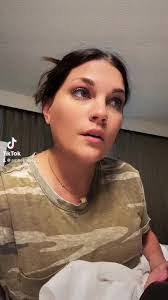 Amber Beecham's Instagram, Twitter & Facebook