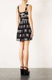 Elephant Dress Is This Real Life Elephant Dress Fashion Pretty Outfits