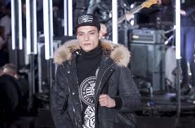 Luxiders is the new intelligent luxury magazine, based on eco & ethical stories about fashion, design and lifestyle. Philipp Plein F W 2017 Vanity Teen èè£é'å¹´ Lifestyle New Faces Magazine