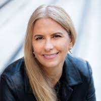 Amber Kirsch's Instagram, Twitter & Facebook