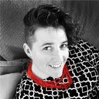 Annie Horne's Instagram, Twitter & Facebook