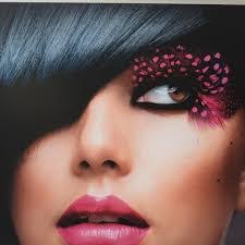 Martha Styles's Instagram, Twitter & Facebook