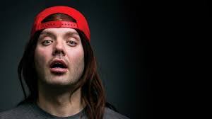 Gina Squires's Instagram, Twitter & Facebook