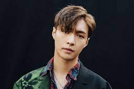 A group just for lay member of the 12 member band exo. Exo S Lay Ends Contract With Samsung Electronics Over One China Policy Controversy Soompi