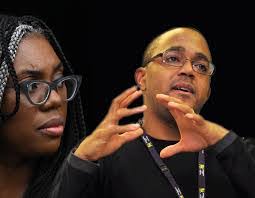 Delia Gray's Instagram, Twitter & Facebook