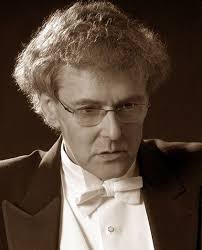 Pearlman's Orchestra Distinguishes Itself