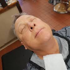 Brian Hickey (@mrclean_genesbarbershop1975) • Instagram-foto's en -video's